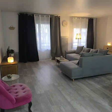 Apartment Cosy Jolie T3 - Centre&parking Mantes-la-Jolie